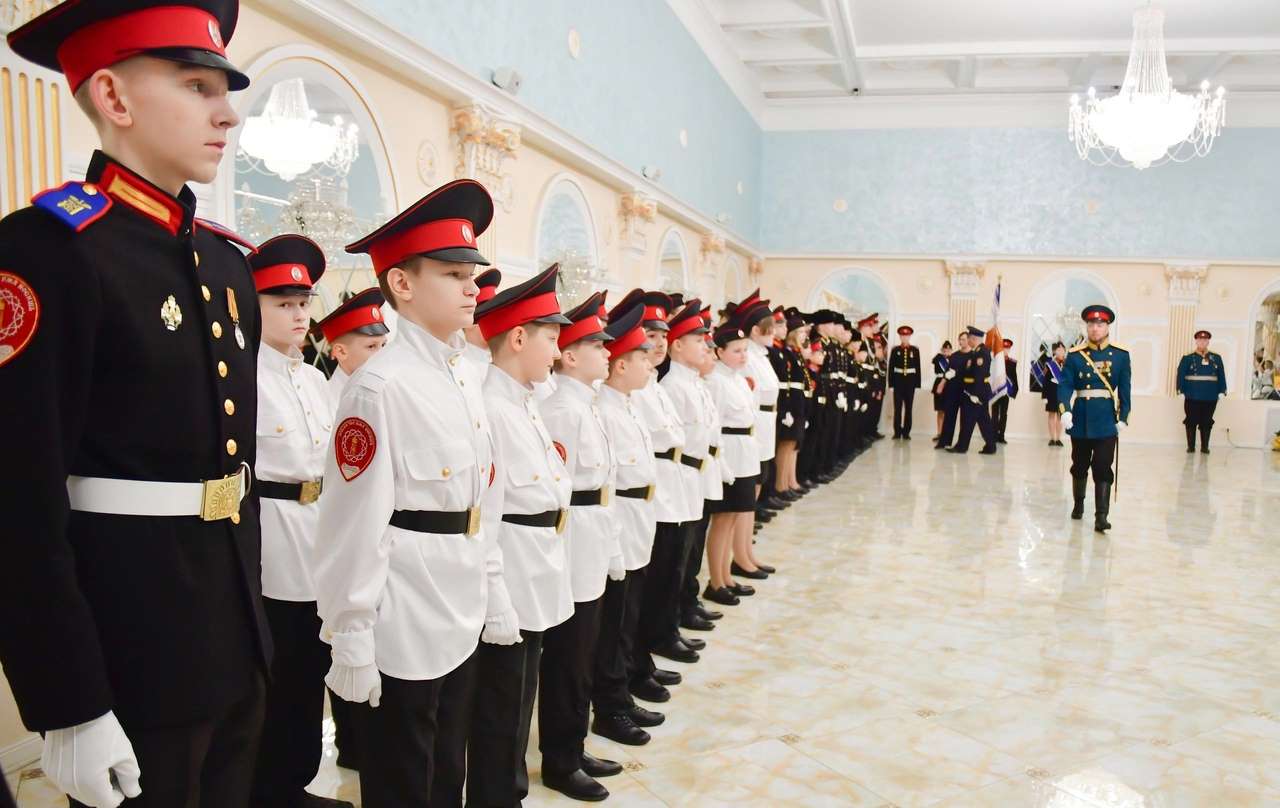 Ряды российских кадетов пополнили 18 лицеистов из Ступино